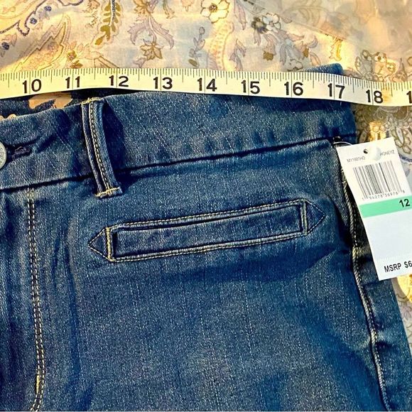 Women’s Size 14 Seven7 High Rise Wide Leg Cropped Jeans - Gauchos - Picture 6 of 9
